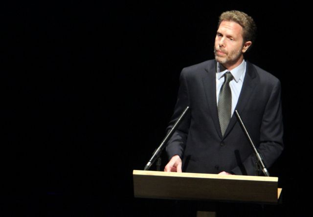 «Δεν γίνεται να δώσουμε τα πάντα σε όλους» λέει ο Π.Γερουλάνος για το θέατρο