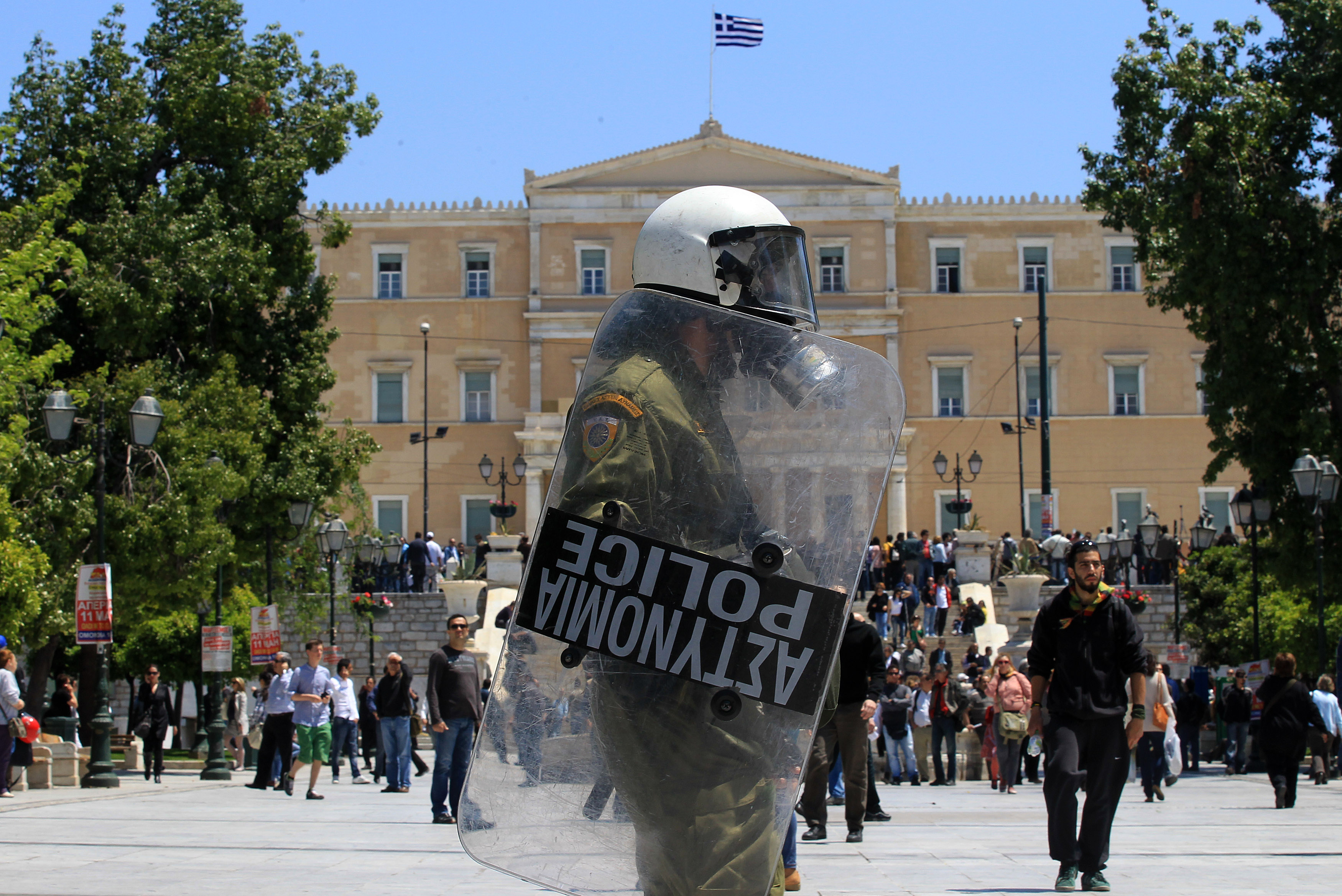 Ελεγχόμενη και χωρίς αξιόλογες επιπλοκές η κατάσταση του τραυματία στη διαδήλωση