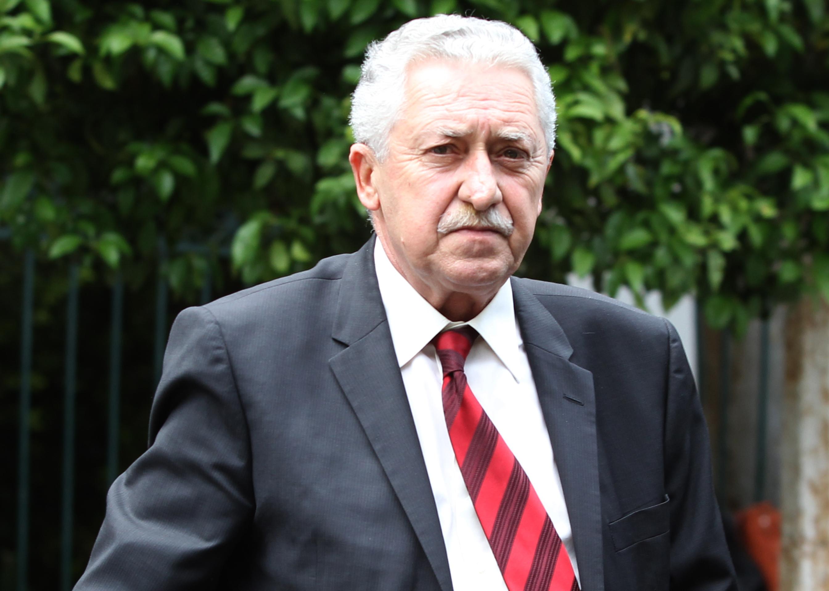 «Ναι» υπό όρους στις αποκρατικοποιήσεις, «όχι» στο Μεσοπρόθεσμο λέει ο Φ.Κουβέλης