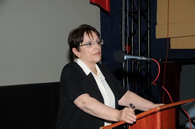 Στο λαό ασκείται ιδεολογική τρομοκρατία τύπου Mπιν Λάντεν, λέει η Αλέκα Παπαρήγα