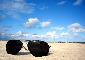 Η αύξηση της τρύπας του όζοντος καθιστά επιβεβλημένη τη χρήση γυαλιών ηλίου