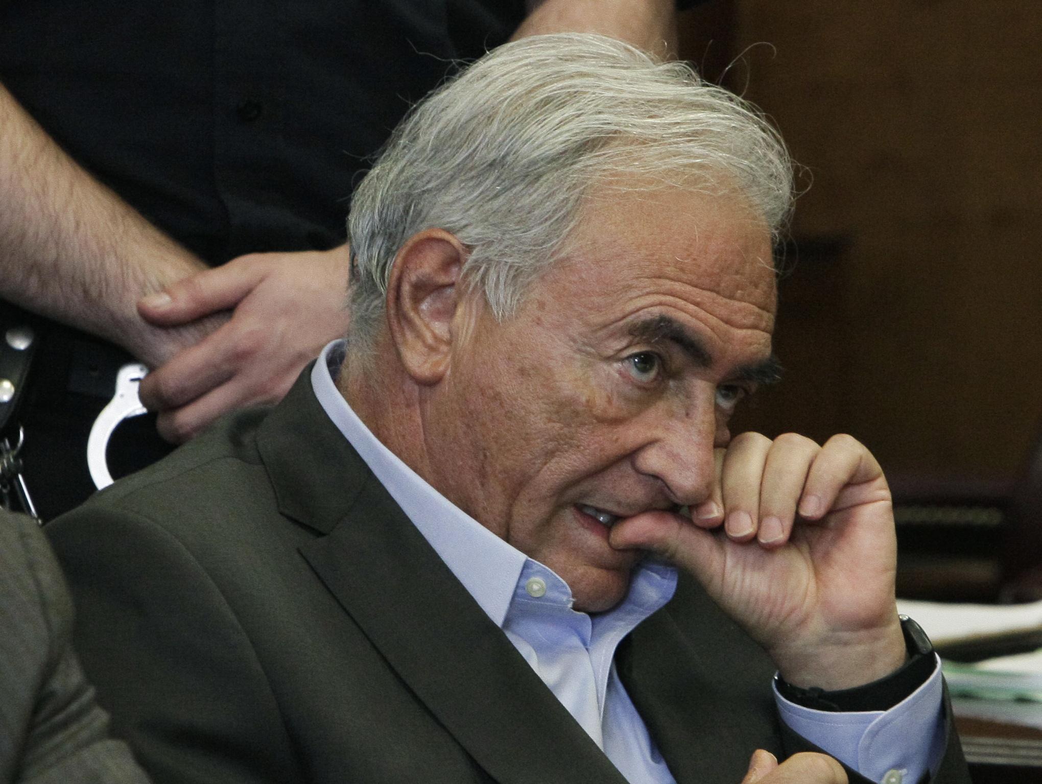 Αποφυλακίζεται με εγγύηση 1 εκατ. δολαρίων ο Ντομινίκ Στρος-Καν