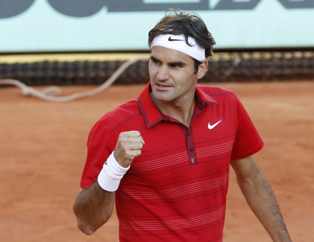 Στην τετράδα ο Φέντερερ και ετοιμάζεται για Τζόκοβιτς