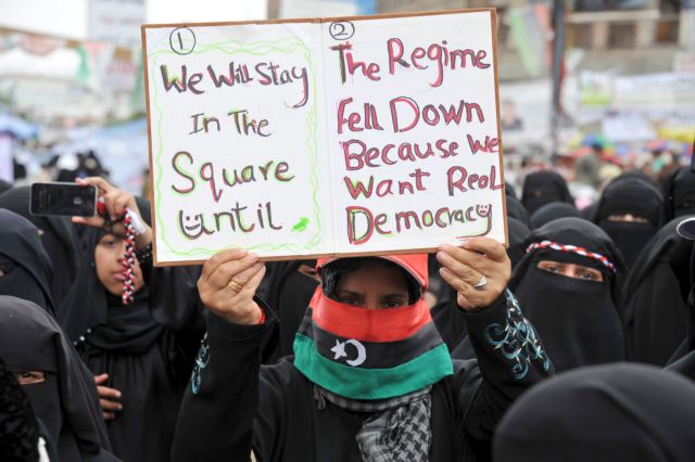 Αναβάλλεται επ’ αόριστον η συμφωνία για την αποχώρηση του προέδρου της Υεμένης