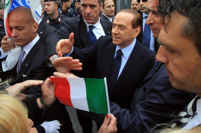 Επιστροφή στο δικαστήριο για τον Μπερλουσκόνι με τη συνήθη επίθεση κατά δικαστών