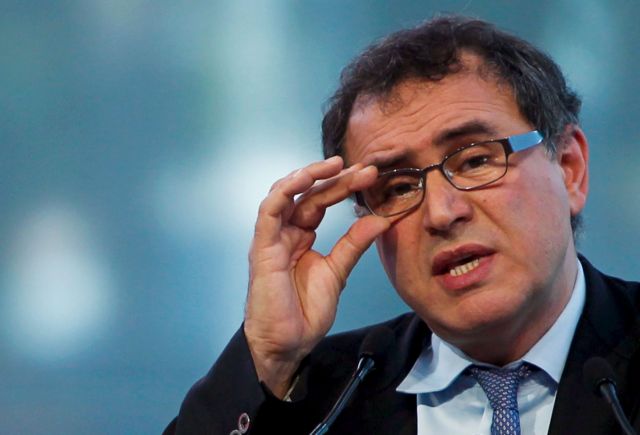 Επιμήκυνση χρέους με μείωση επιτοκίων προτείνει ο Νουριέλ Ρουμπινί για την Ελλάδα