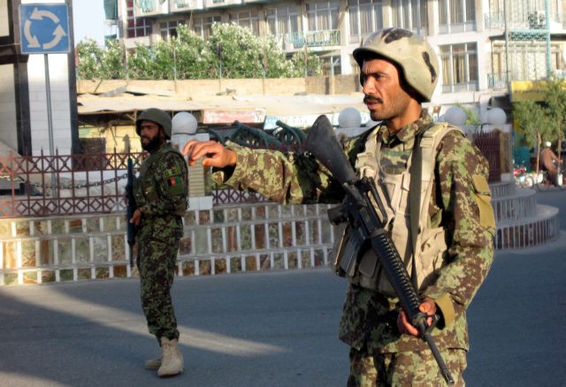 Μπαράζ επιθέσεων από τους Ταλιμπάν κατά κυβερνητικών στόχων στο Αφγανιστάν