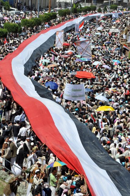 Στο αίμα βάφτηκαν οι αντικυβερνητικές διαδηλώσεις στην Υεμένη