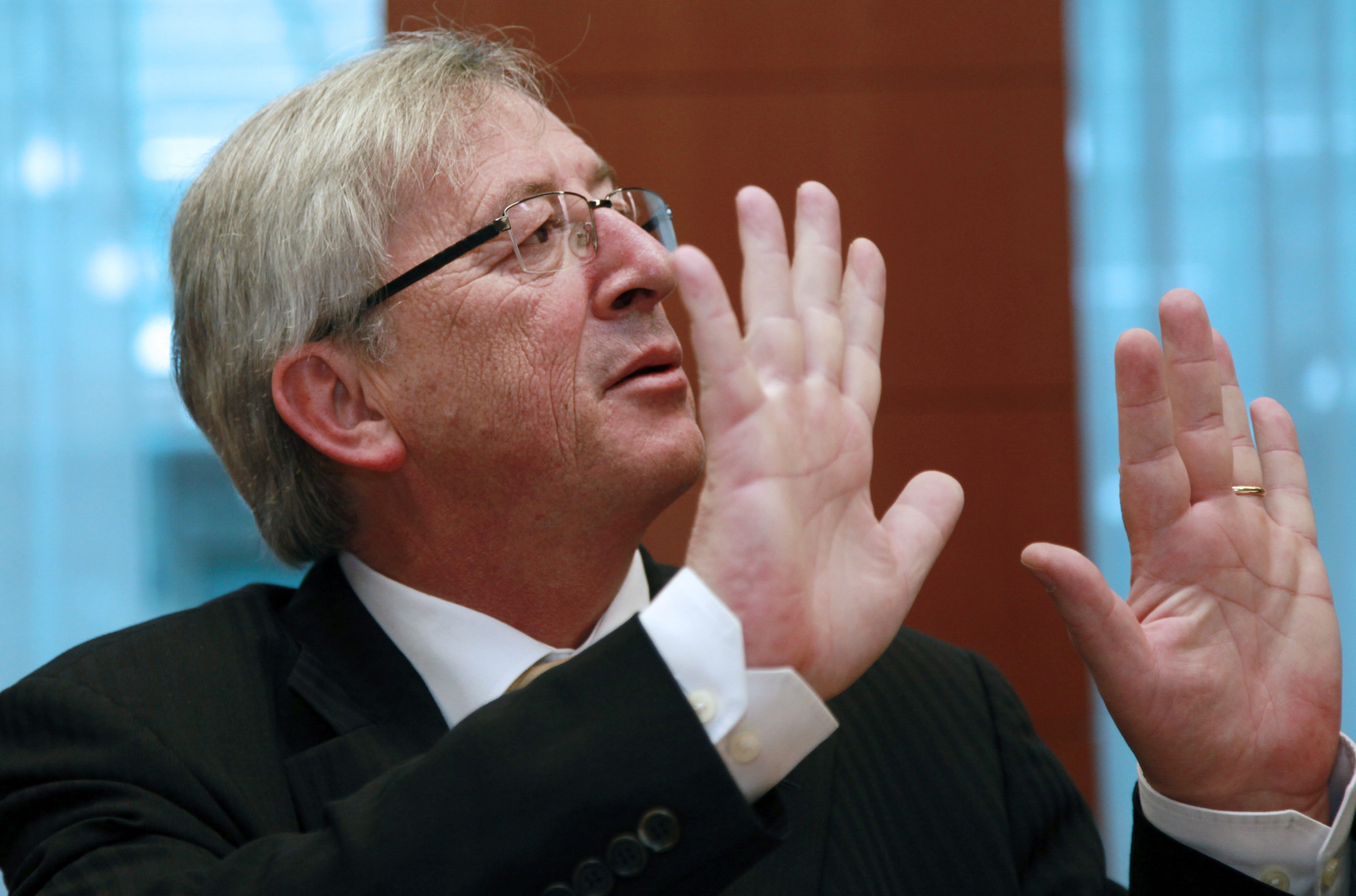 Και η αλληλεγγύη έχει τα όριά της, λέει  στην Αθήνα ο Ζαν-Κλοντ Γιούνκερ