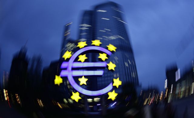 Η αναδιάρθρωση θα οδηγούσε σε κατάρρευση τις ελληνικές τράπεζες, λέει μέλος της ΕΚΤ