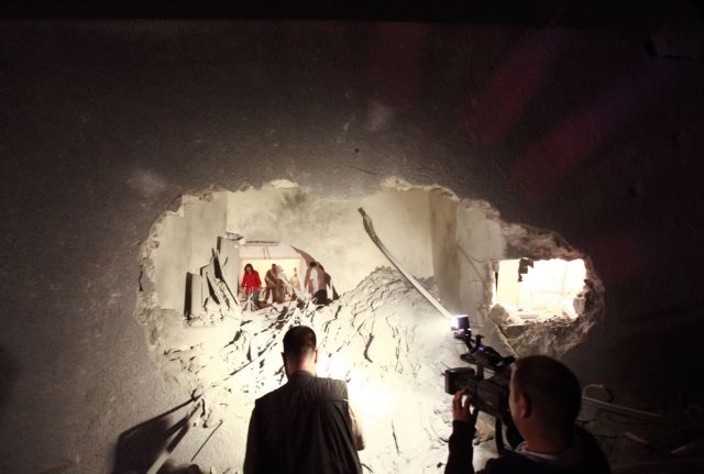 Νεκρός ο νεότερος γιος του Καντάφι από αεροπορική επιδρομή του ΝΑΤΟ, λέει η Λιβύη