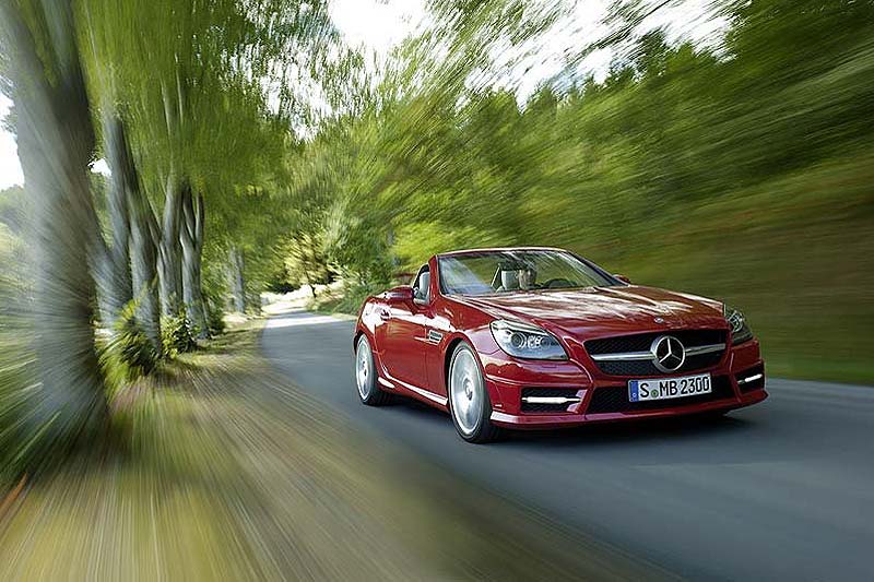 Mercedes-Benz SLK 200 BlueEFFICIENCY: Στον αστερισμό ενός roadster