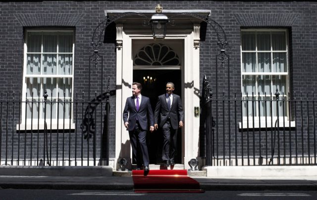 Οι στρατιωτικές επιχειρήσεις θα συνεχιστούν μέχρι να φύγει ο Καντάφι, λένε Ομπάμα-Κάμερον