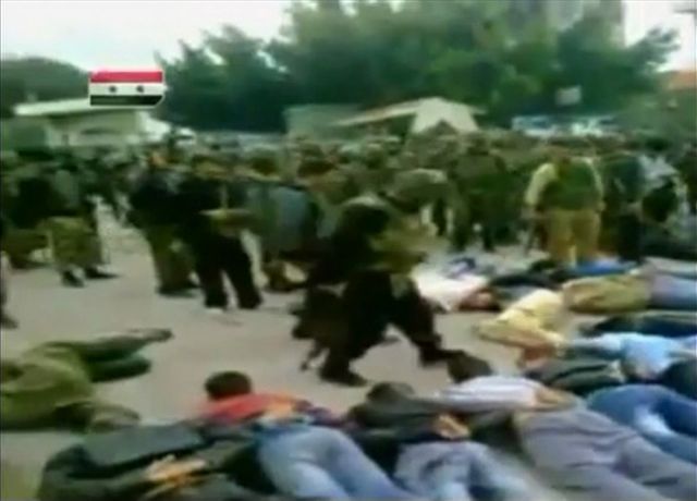 Τανκς και στρατιώτες αναπτύσσονται σε πόλεις στη Συρία