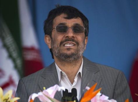 Επανεμφάνιση του Μαχμούντ Αχμαντινετζάντ μετά από 8 ημέρες πολιτικής απουσίας