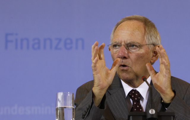 Τους όρους για ήπια αναδιάρθρωση, «εάν χρειαστεί», θέτει ο Βόλφγκανγκ Σόιμπλε