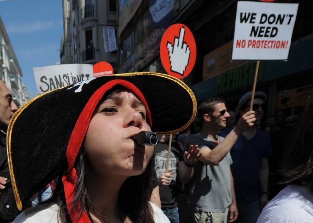 Ευρωπαϊκές προειδοποιήσεις στην Τουρκία για τη λογοκρισία στο Διαδίκτυο