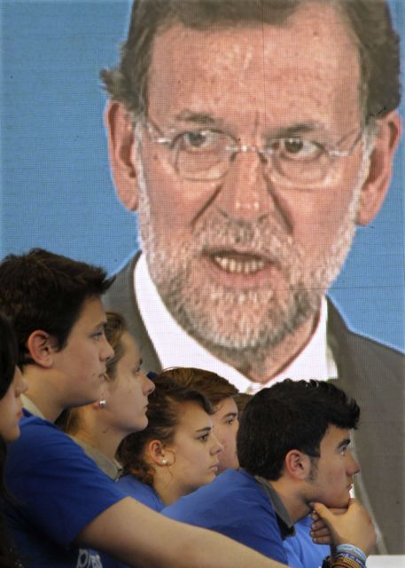 Η αποχή θα δώσει στο Λαϊκό Κόμμα τη νίκη στις τοπικές εκλογές της Ισπανίας