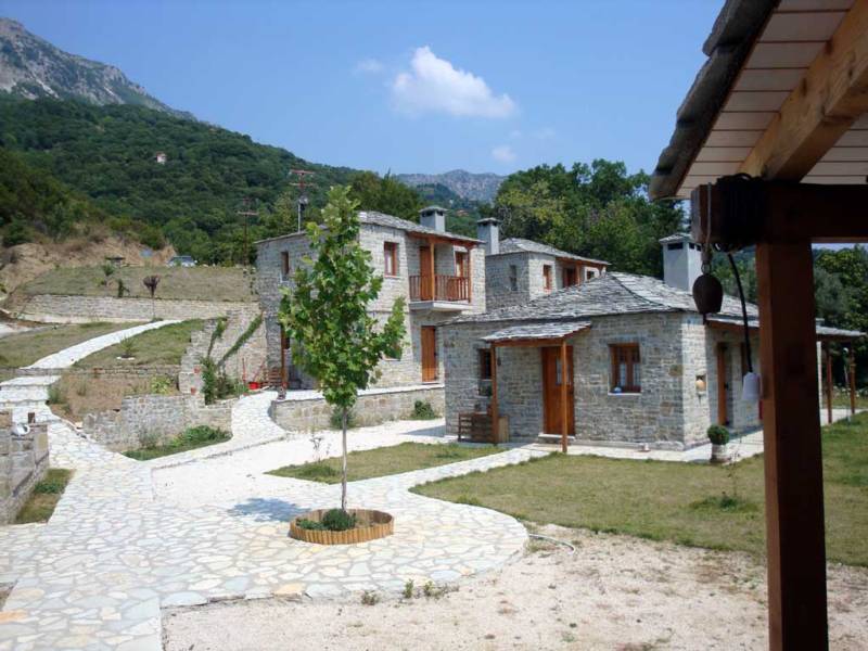 Καλοκαιρινή προσφορά: Οι Παραδοσιακοί Ξενώνες «Αραχθέα» στη Ροδαυγή Άρτας