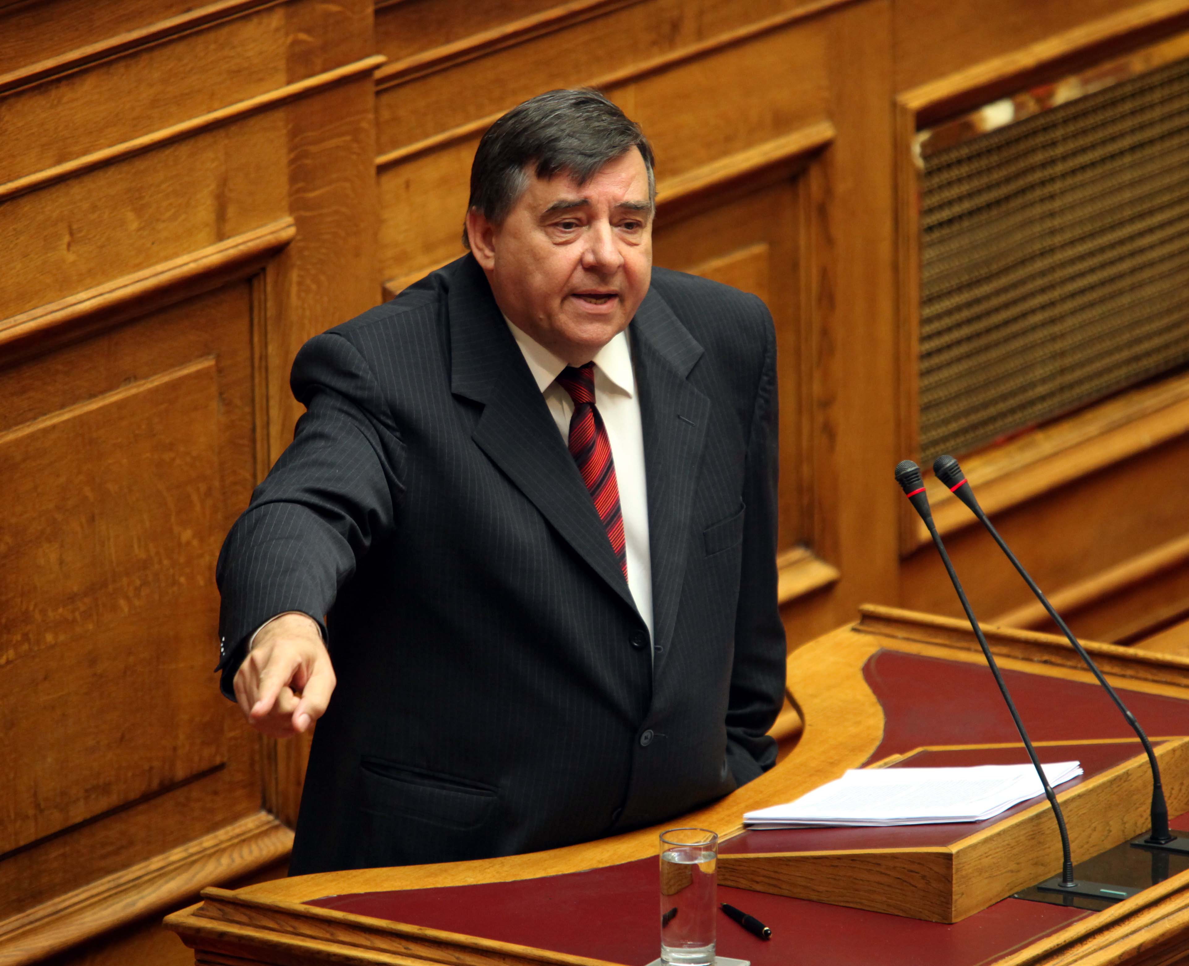 «Φούντωσε» και πάλι η κόντρα Μεϊμαράκη-Καρατζαφέρη μετά το επεισόδιο στη Βουλή