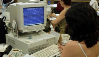 Πάνω από 40.000 υπαλλήλους αφορά η αξιολόγηση μέσω μετατάξεων