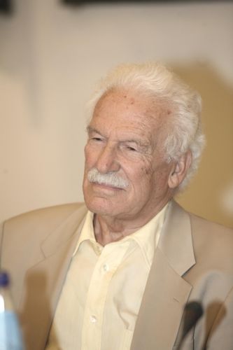 «Η χώρα βαδίζει σε τραγωδία» προειδοποιεί ο Αδαμάντιος Πεπελάσης