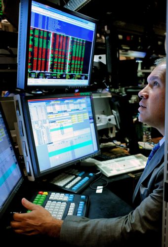 Συμβιβασμός στο Ecofin για «χαλαρούς» περιορισμούς στο short selling