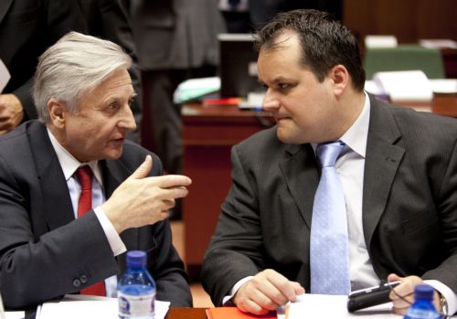 Επί τάπητος στο Eurogroup η ενδεχόμενη αναδιάταξη του ελληνικού χρέους