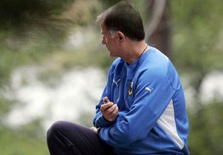 Διαψεύδει ο Μπάγεβιτς τα σενάρια για Λάρισα