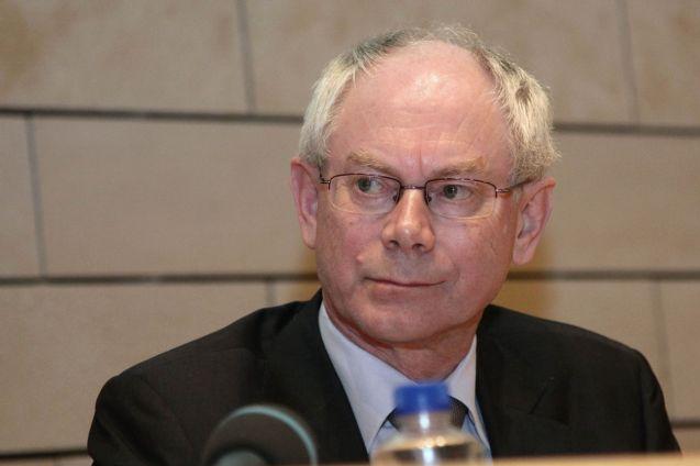 Δεν θα αφήσουμε το ευρώ να αποτύχει, δήλωσε ο πρόεδρος της ΕΕ Χέρμαν βαν Ρομπάι