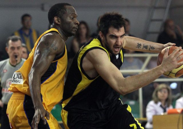 Χάνει το ματς με Ολυμπιακό ο Ταπούτος λόγω θλάσης