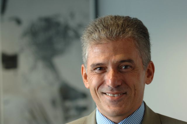 «Η πλειοψηφία των Ελλήνων ήταν και είναι υπέρ της Ευρώπης» τονίζει  ο Π.Καρβούνης