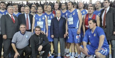 Ηττα των Ελλήνων βετεράνων από τους αντίστοιχους της Μπαρτσελόνα με 70-52