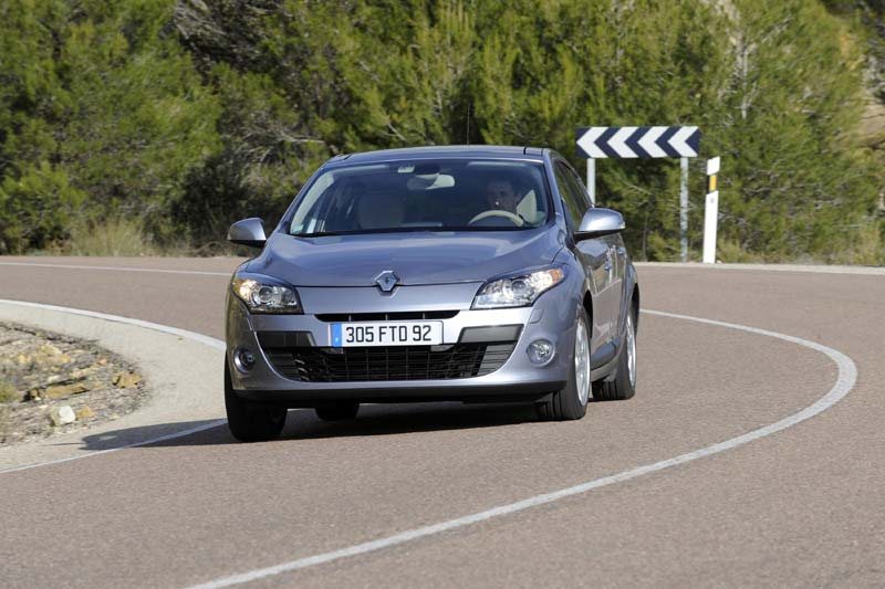 Ανάκληση για 829 Renault Fluence και Megane 3ης γενιάς