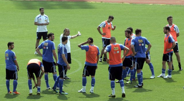 Σαλπιγγίδη αντί Μήτρογλου δοκίμασε ο Φερνάντο Σάντος εν όψει Μάλτας