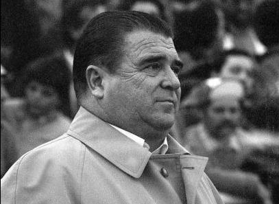 Αγαλμα του Πούσκας στο «Απόστολος Νικολαΐδης»