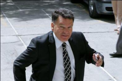 Ο Κούγιας μήνυσε τον Μπέο που δεν ανησυχεί «από έναν μυθομανή»