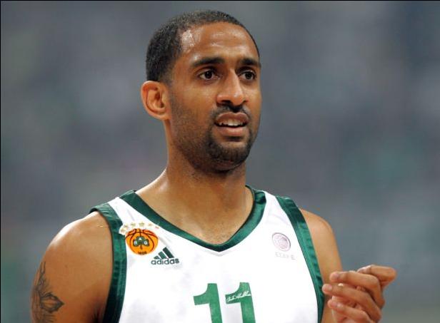 Δεν έχω υπογράψει στη Σιένα, ξεκαθάρισε ο Ντρου Νίκολας