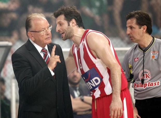 Δεν ξέρουμε να πάρουμε το… δώρο, λέει ο Ίβκοβιτς – Συγγνώμη από «Τεό»