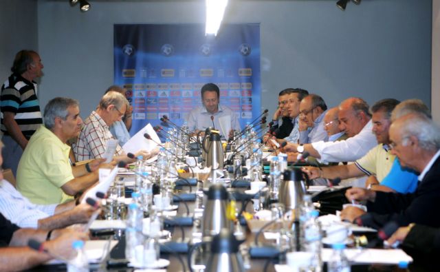 Επαναλειτουργεί η ΕΠΟ από Δευτέρα