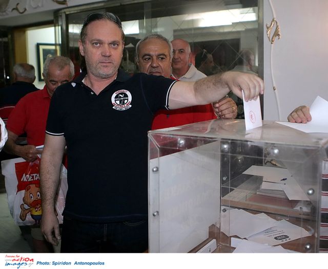 Ο Μιχάλης Κουντούρης εξελέγη πρόεδρος του Ερασιτέχνη Ολυμπιακού