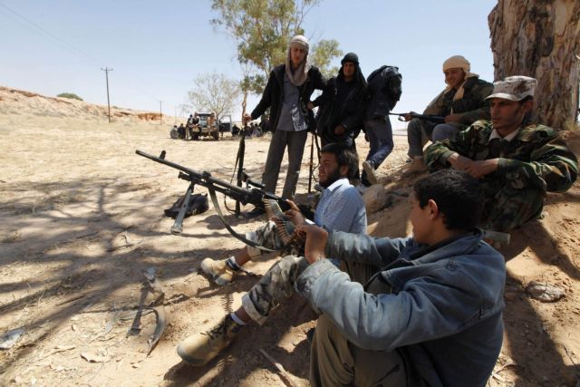 Τη χρηματική ενίσχυση από το εξωτερικό αναμένουν οι αντικαθεστωστικοί στη Λιβύη