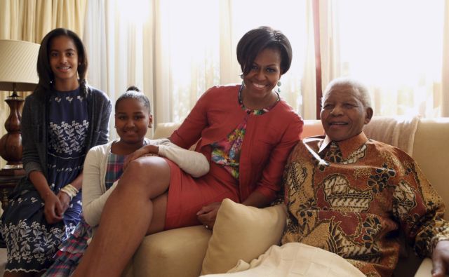 Συνάντηση με τον Νέλσον Μαντέλα είχε η Μισέλ Ομπάμα