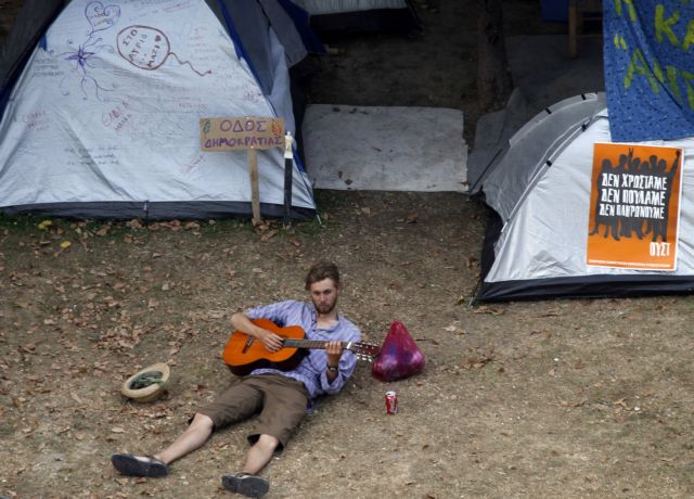 Στο Σύνταγμα για 18η ημέρα οι «Αγανακτισμένοι», πανευρωπαϊκό κάλεσμα την Κυριακή