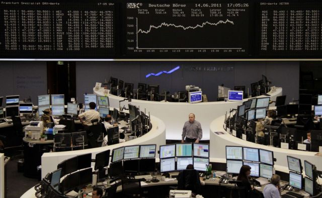 Στο πράσινο τα ευρωπαϊκά χρηματιστήρια και η Γουόλ Στριτ την Τρίτη