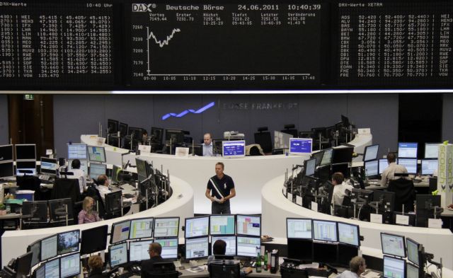 Πτωτικές τάσεις στο Χρηματιστήριο με το βλέμμα στην ψηφοφορία για το Μεσοπρόθεσμο