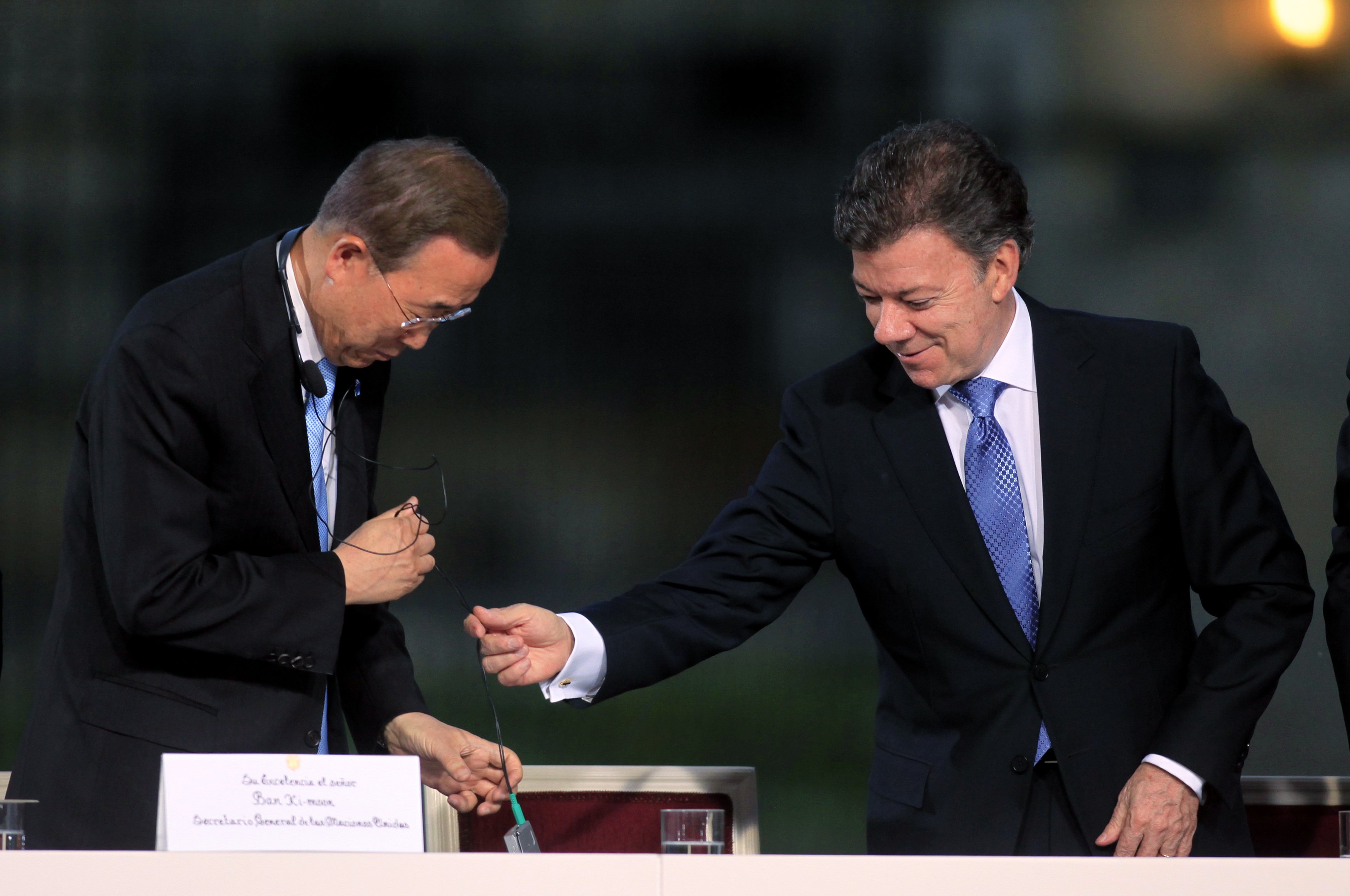 Νόμο για την αποζημίωση των συγγενών θυμάτων του εμφυλίου προωθεί η Κολομβία