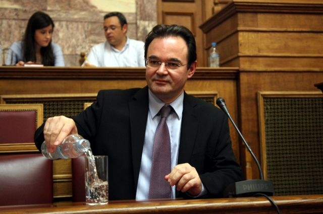 Ψηφίστηκε επί της αρχής στην Επιτροπή της Βουλής το Μεσοπρόθεσμο