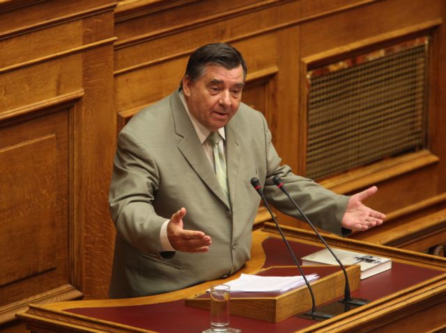 Ανάπτυξη με άξονα μία νέα δημόσια διοίκηση προτείνει ο Γ.Καρατζαφέρης