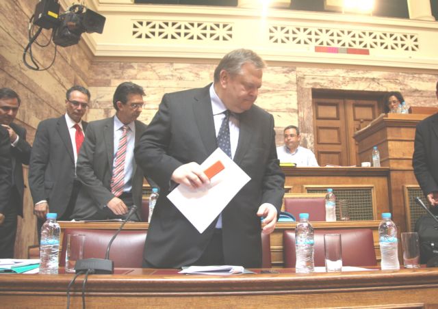 Συμφωνία με την τρόικα για την κάλυψη του κενού από την ισχύ του φορομπόνους των αποδείξεων